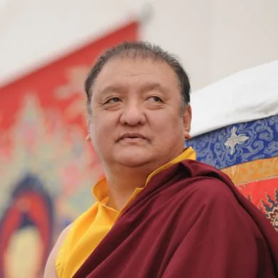 Kunzig Shamar Rinpoche